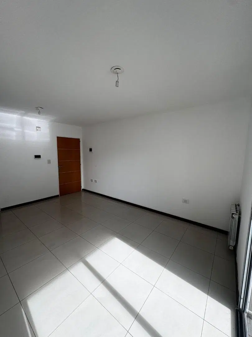 DEPARTAMENTO DE UN DORMITORIO EN ALQUILER COFICO 5