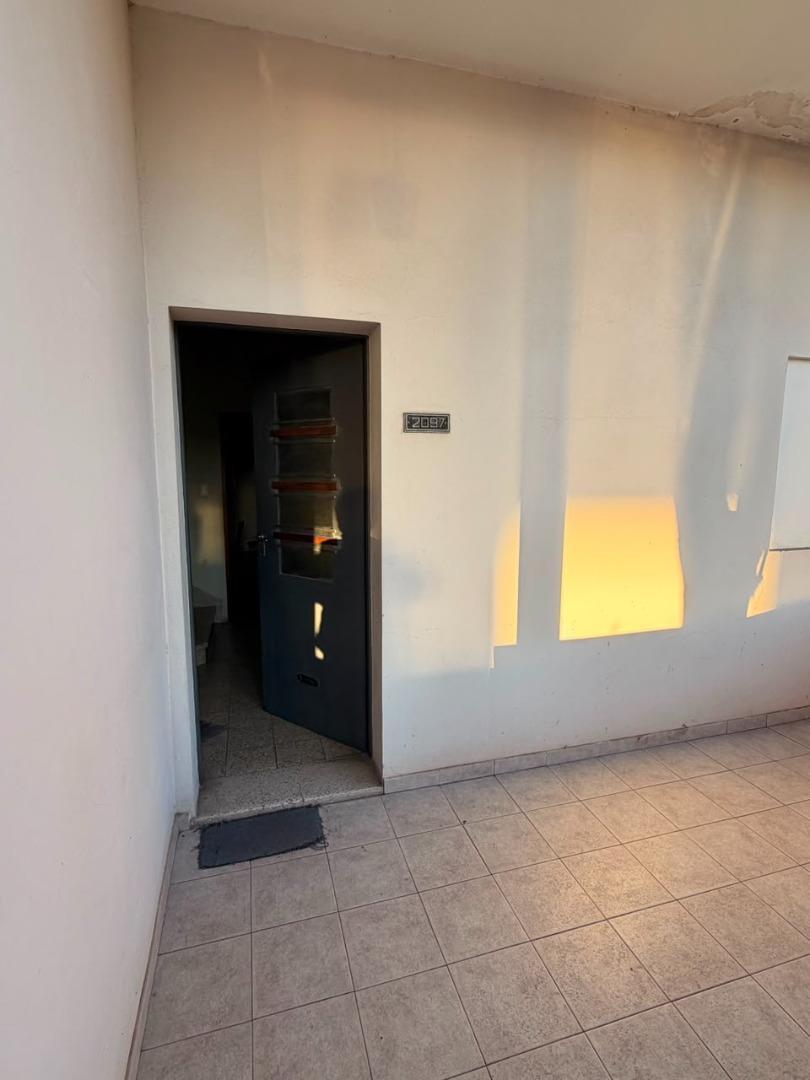 Foto de Oportunidad Rogelio Martinez. Casa 4 Dormitorios, imagen 2