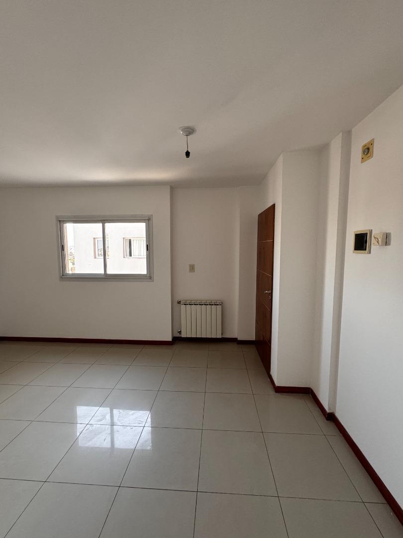 Foto de DEPARTAMENTO EN ALQUILER EN 7mo PISO BARRIO COFICO, imagen 5