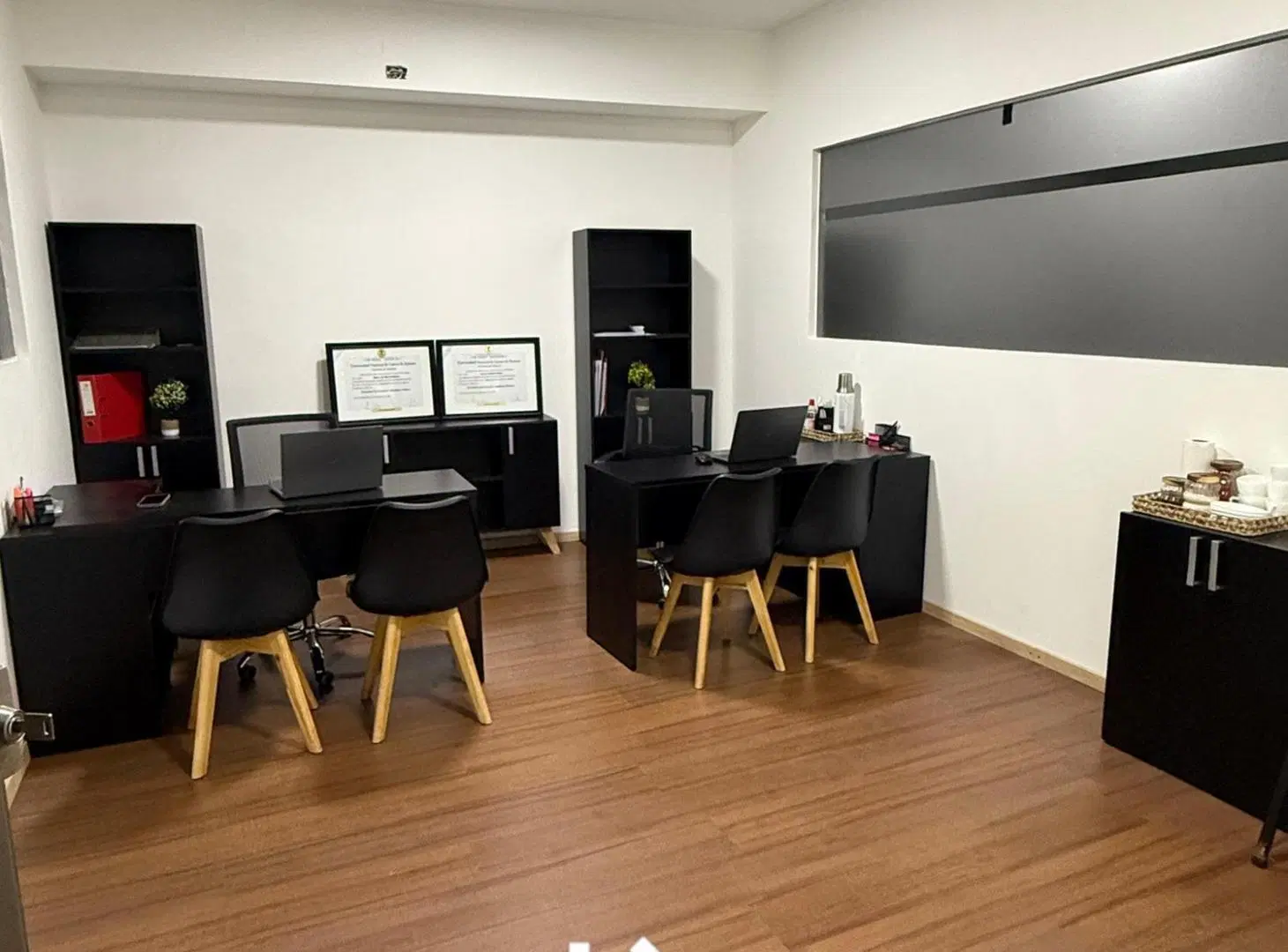 Venta de Piso completo de oficina con cochera 5