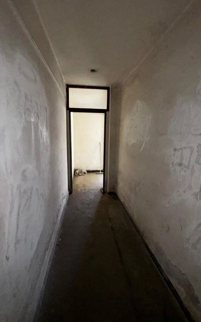 SE VENDE CASA A RESTAURAR EN PLENO CENTRO  211 M2 5