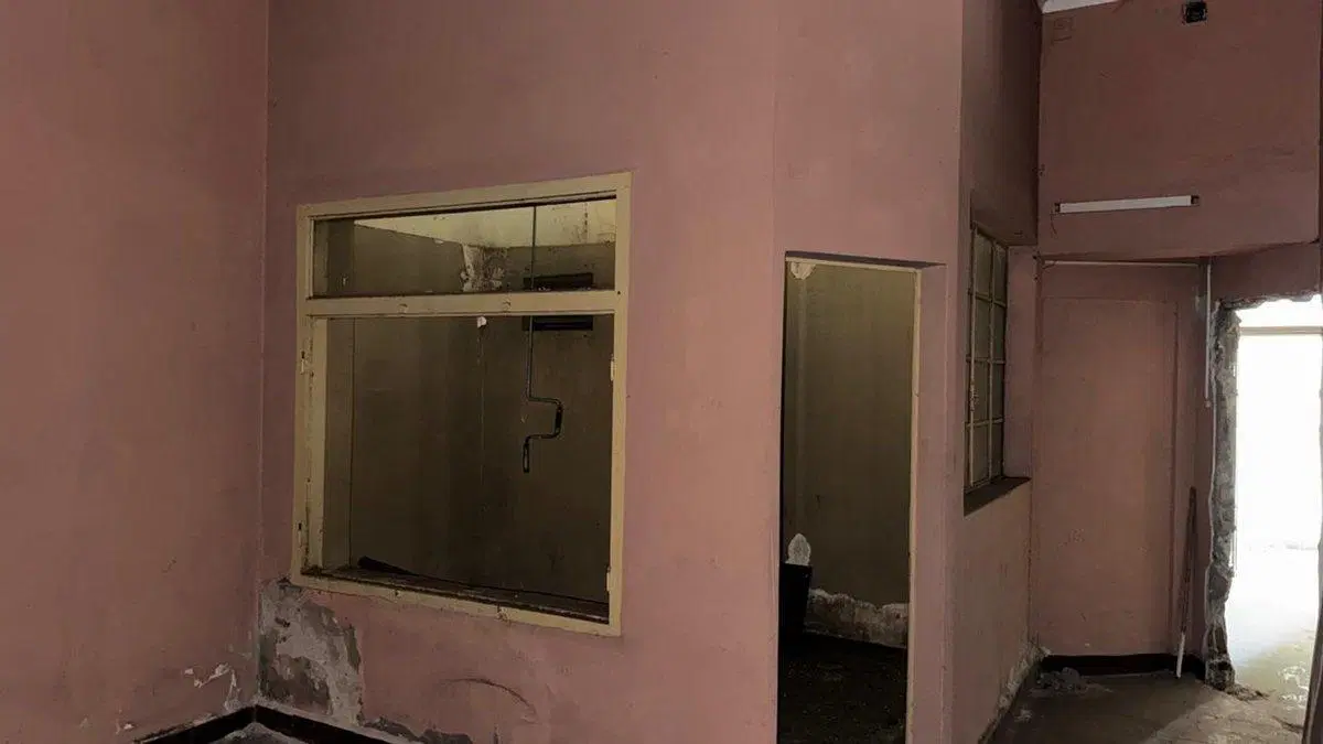 SE VENDE CASA A RESTAURAR EN PLENO CENTRO  211 M2 2