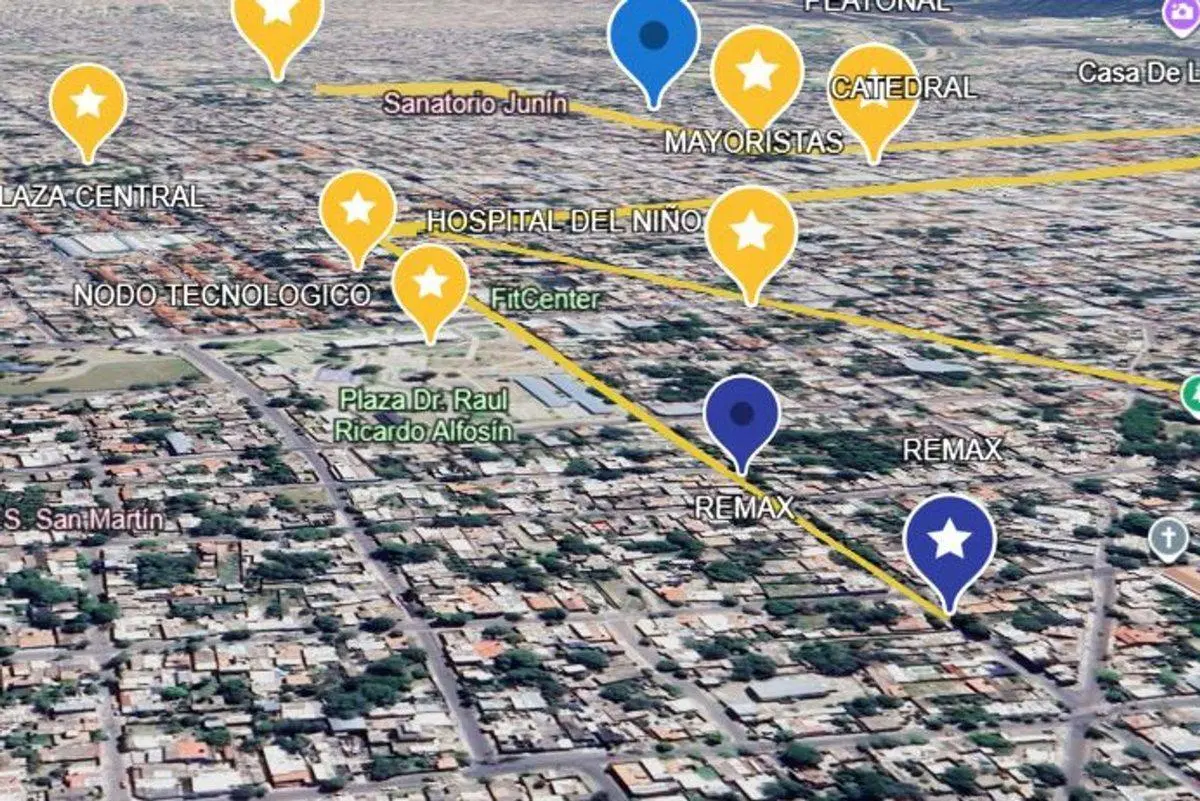 SE VENDE CASA AMPLIA A REFACCION CAPITAL CATAMARCA 3