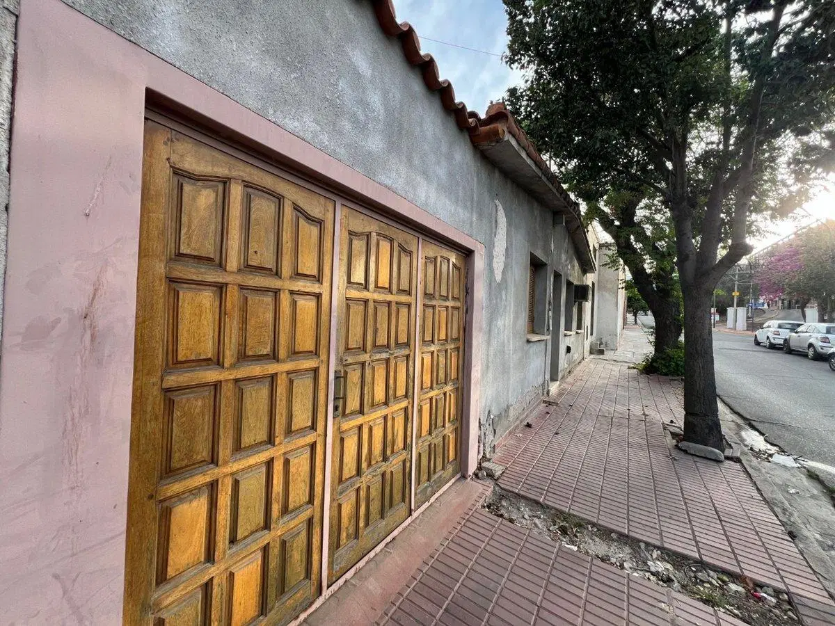 SE VENDE CASA 4 AMBIENTES ZURITA ANTES DE CASEROS 2