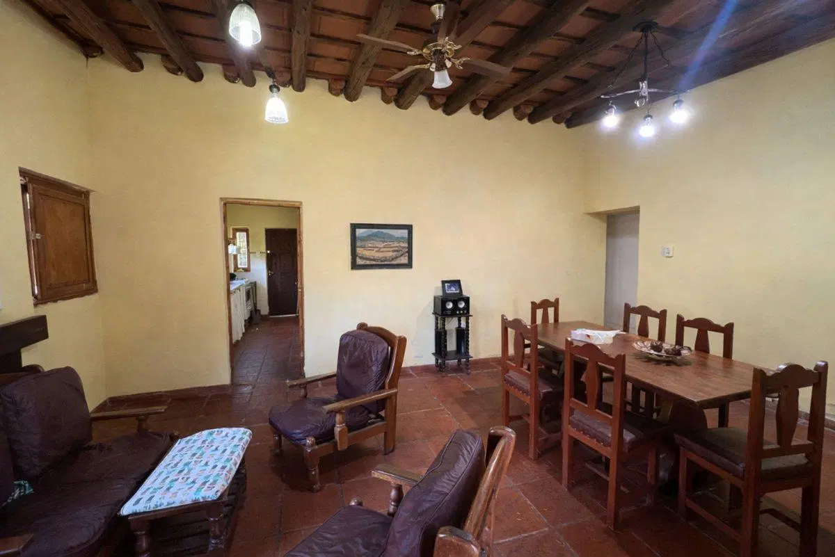 SE VENDE CASA EN EL RODEO CERCA HOSTERIA 3