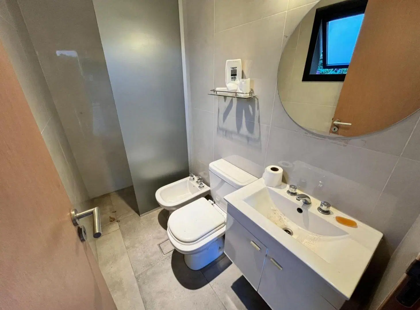 Casa En Venta De 3 Dormitorios Zona Predio Ferial 5