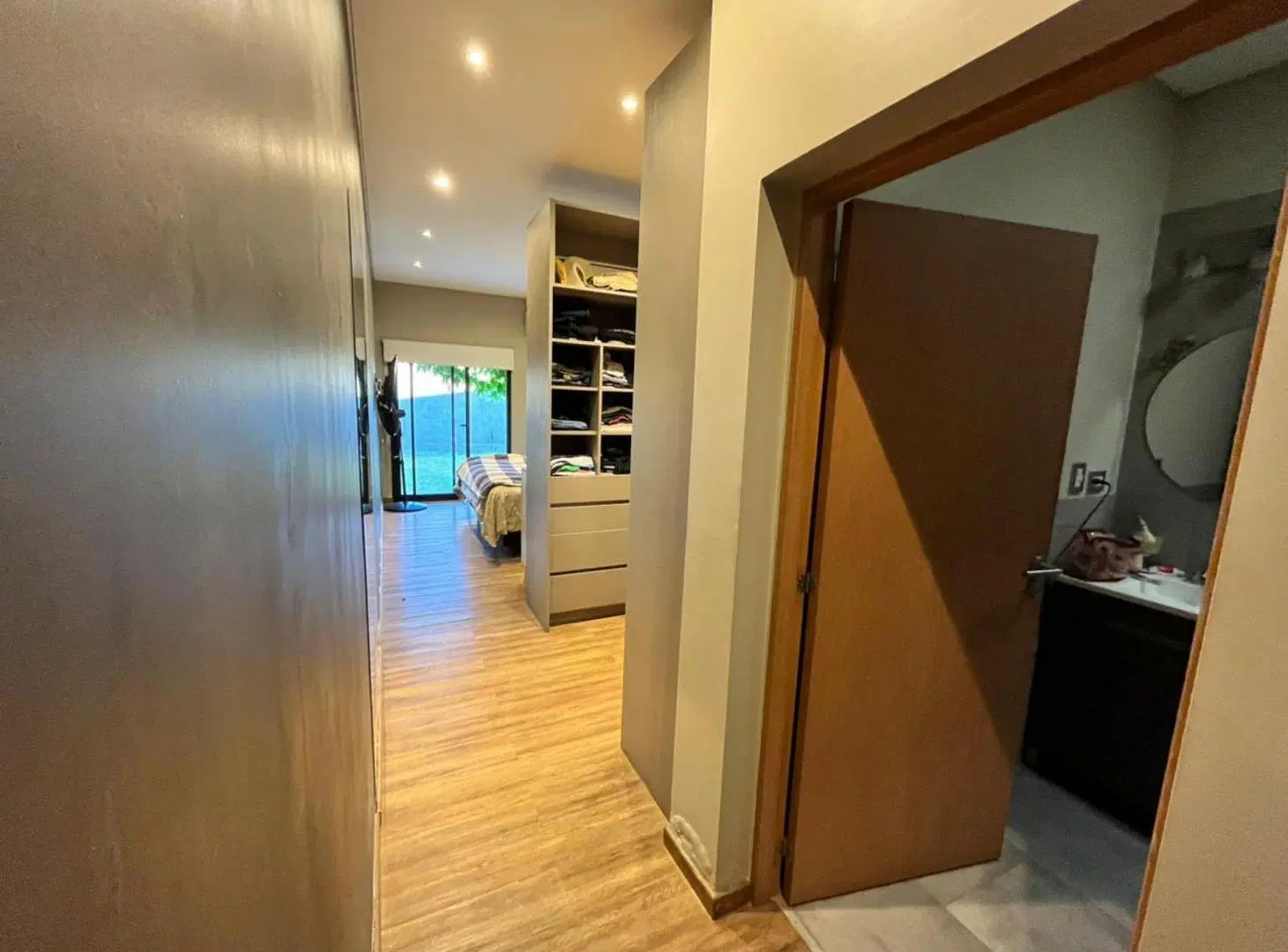 Casa En Venta De 3 Dormitorios Zona Predio Ferial 2