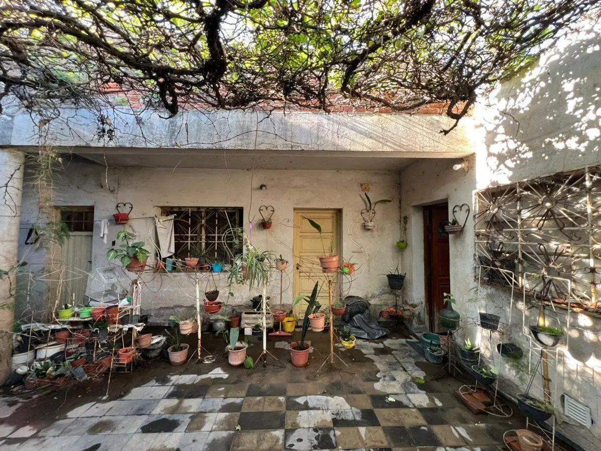 SE VENDE CASA, CERCA DE LA UNCA 4