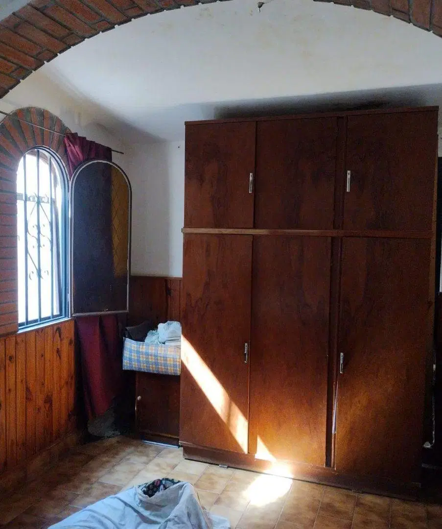 SE VENDE CASA C/LOCAL COMERCIAL SAN ISIDRO V.VIEJO 4