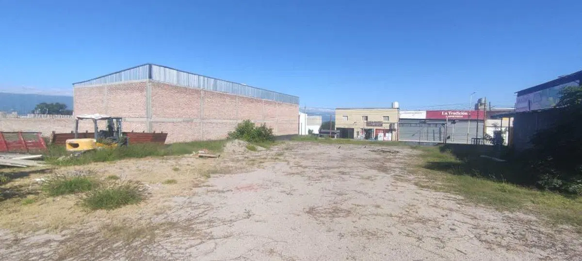 Terreno en Venta Sobre Avenida Zona Sur Catamarca 2