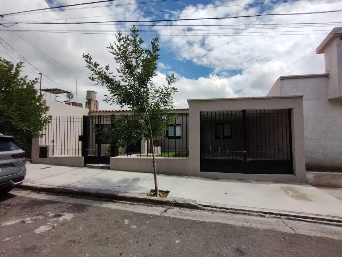 SE VENDE CASA ZONA PREMIUM CATAMARCA. FACILIDADES 2