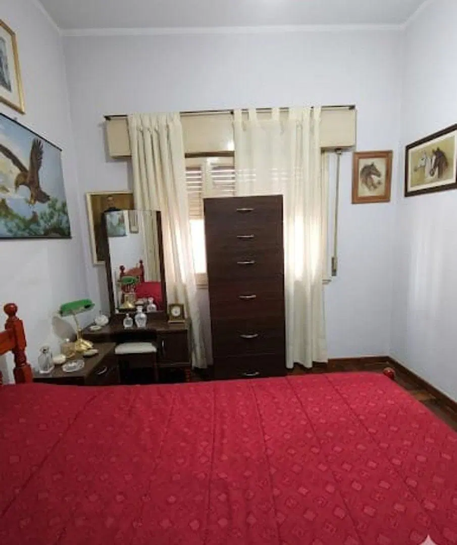 SE VENDE EN CATAMARCA CASA CÉNTRICA DE 2 PLANTAS 3