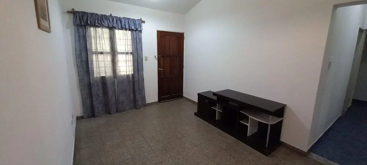 VENTA CASA 3 DORMITORIOS - ZONA SUR 3