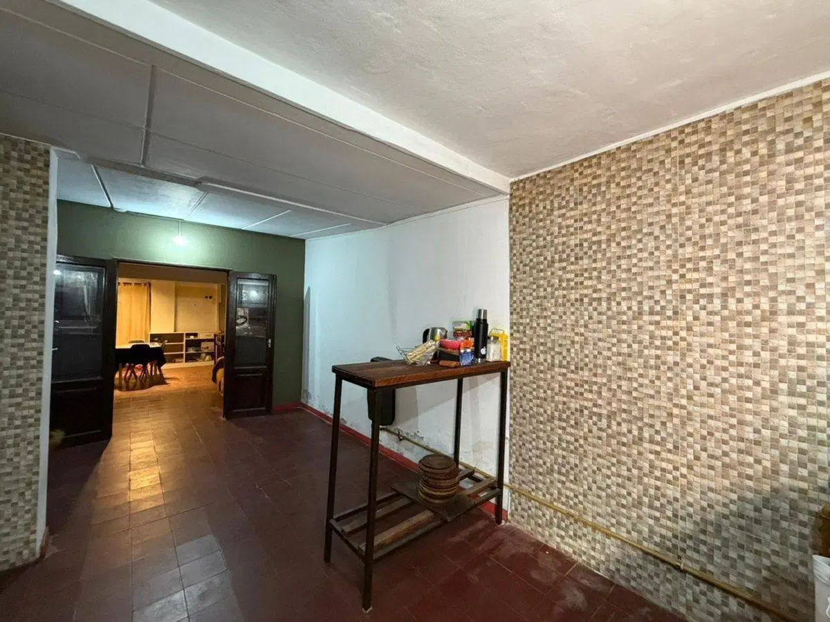 SE VENDE CASA A 500 MTR. AV. GUEMES - OPORTUNIDAD 5