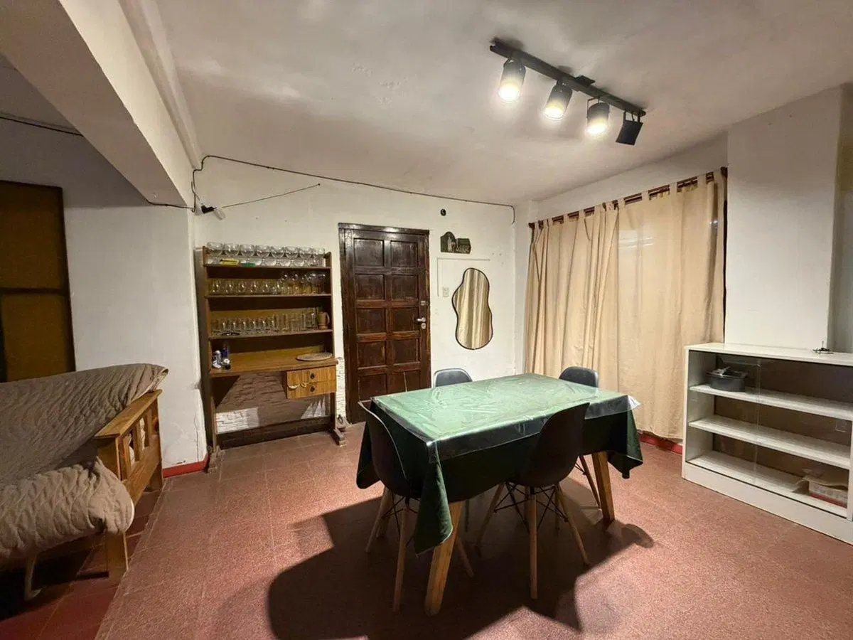 SE VENDE CASA A 500 MTR. AV. GUEMES - OPORTUNIDAD 3