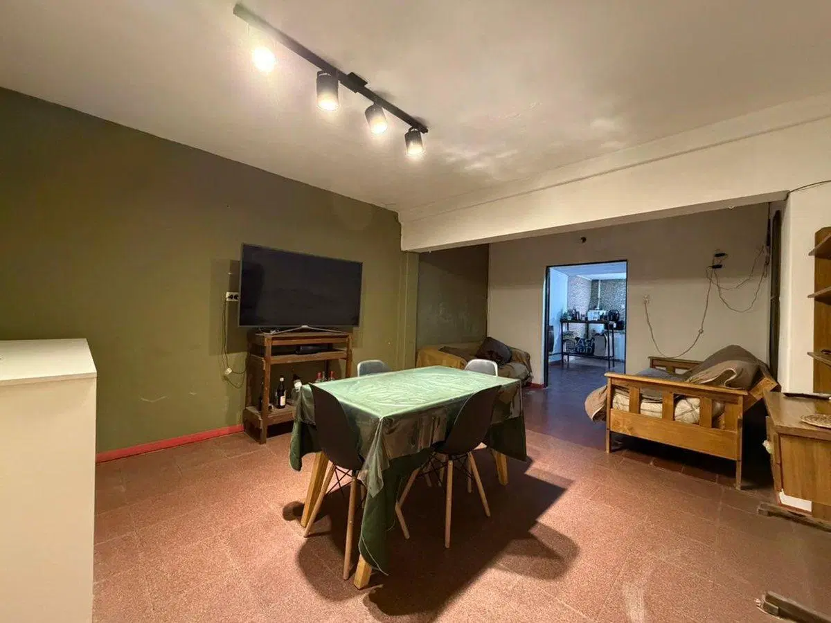 SE VENDE CASA A 500 MTR. AV. GUEMES - OPORTUNIDAD 4