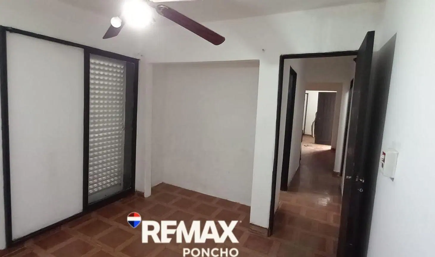 SE ALQUILA CASA 3 DORMIT -  B°1000 VV. ZONA SUR 4
