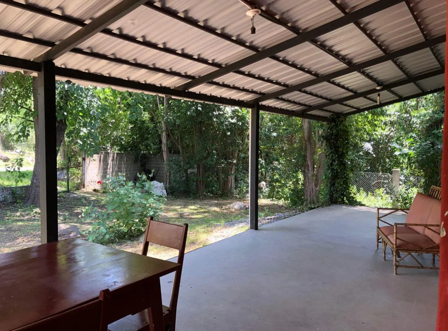 SE VENDE CASA 4 AMBIENTES EL RODEO CERCA MASTIL 5
