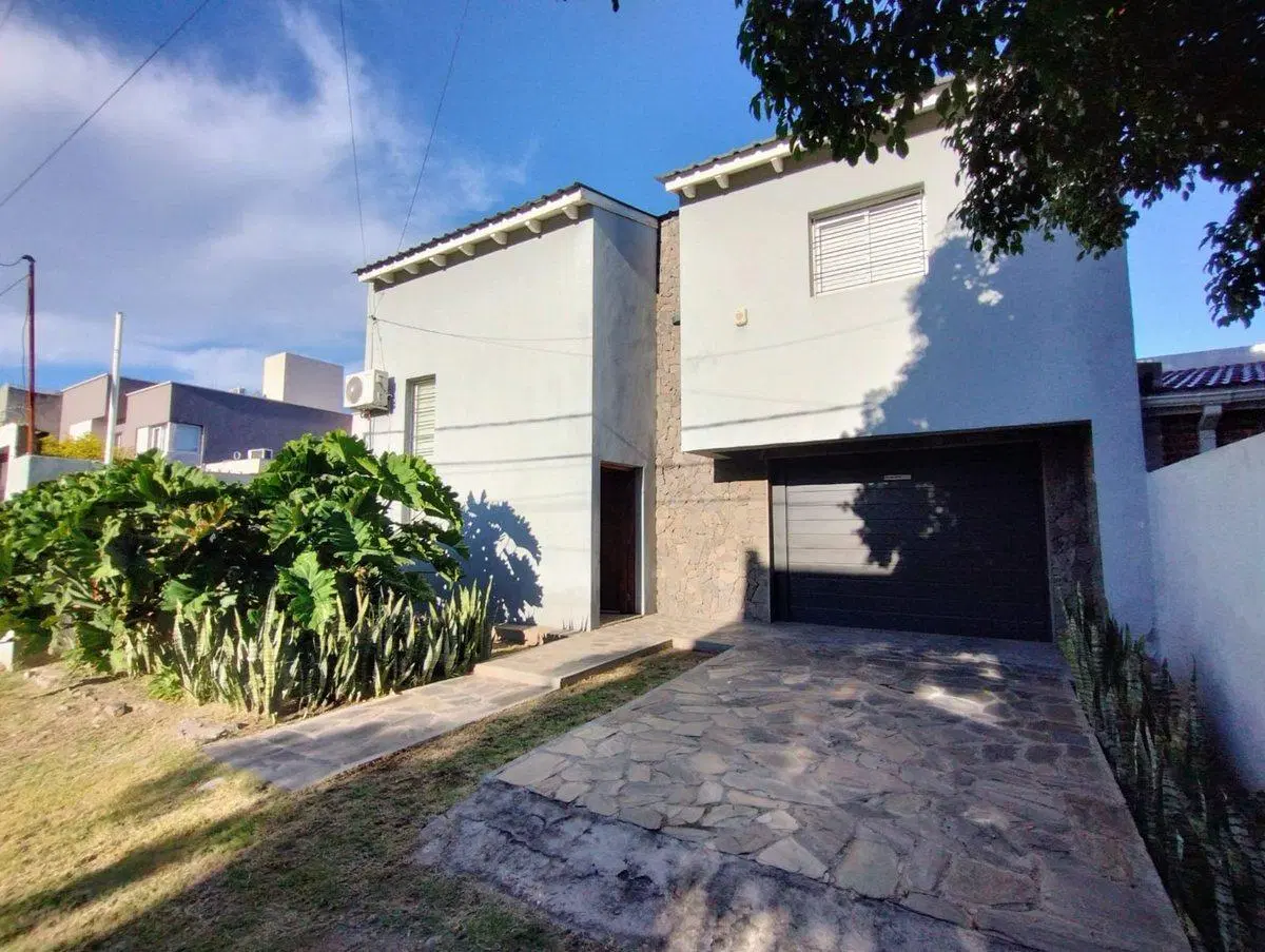 SE VENDE CASA EN B° ACHACHAY, ZONA ALTA CATAMARCA 3