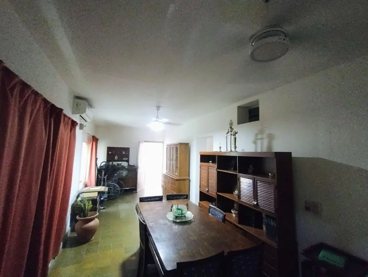 SE VENDE CASA C/LOCAL COMERCIAL SAN ISIDRO V.VIEJO 4
