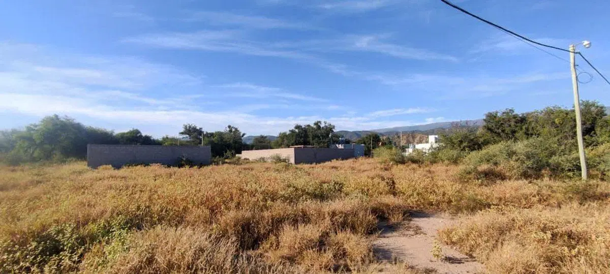 Terreno en Venta con Escritura en Valle Viejo 7