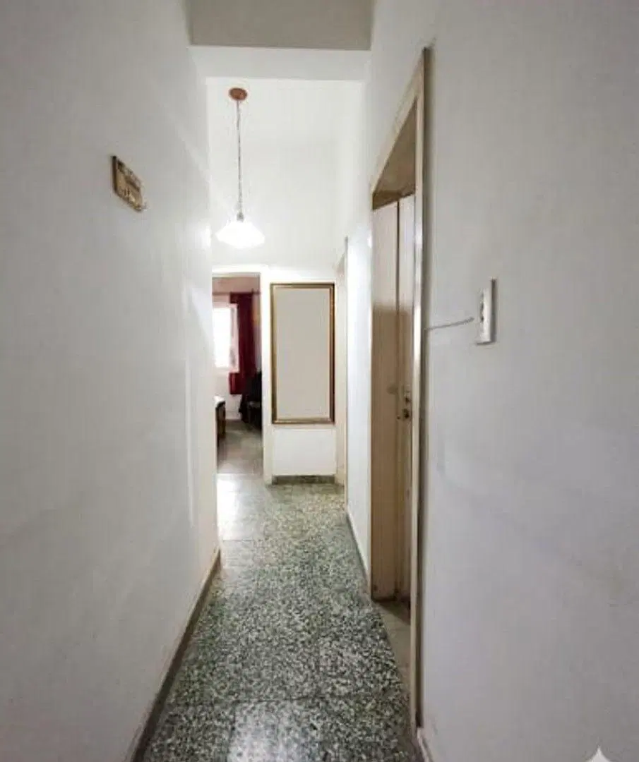 SE VENDE EN CATAMARCA CASA CÉNTRICA DE 2 PLANTAS 3