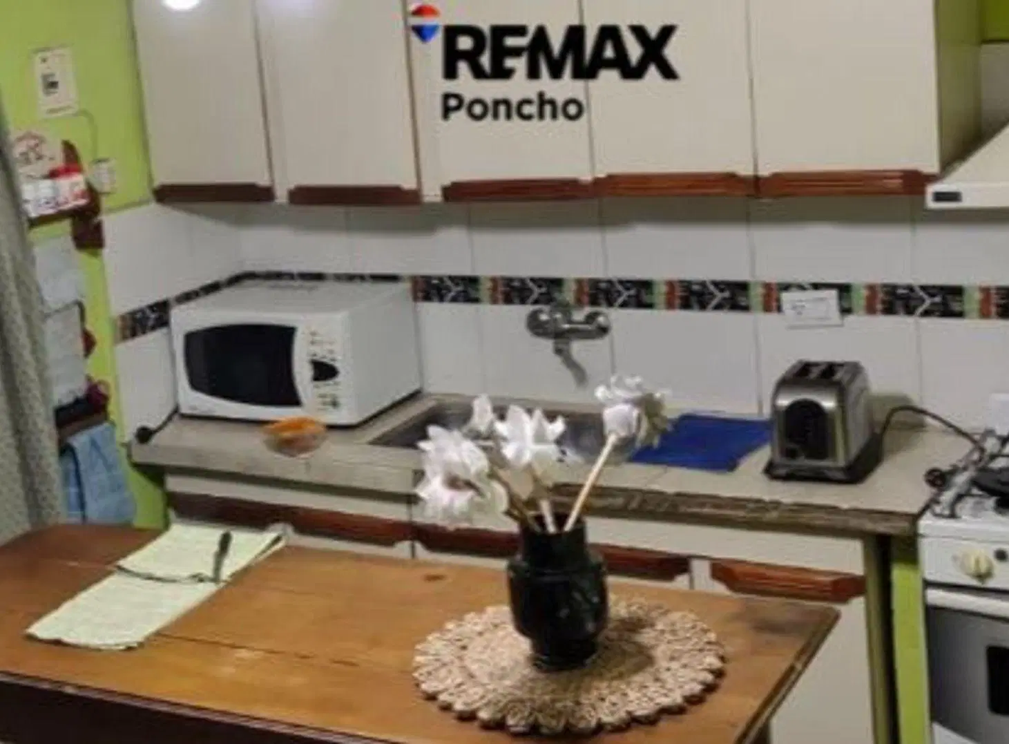 SE VENDE CASA AMPLIA  A METROS DE AV BELGRANO CAP 3