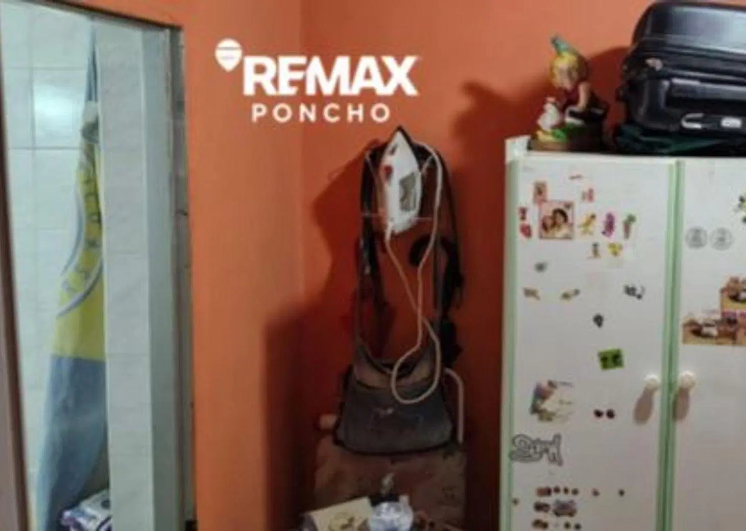 SE VENDE CASA AMPLIA  A METROS DE AV BELGRANO CAP 5