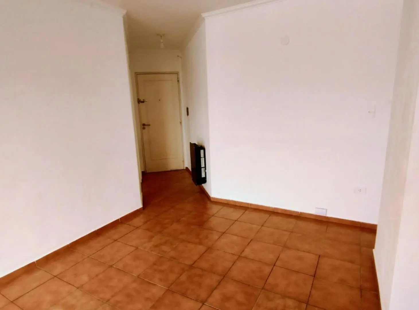 SE ALQUILA DPTO MICROCENTRO CATAMARCA 2 HABITAC. 5