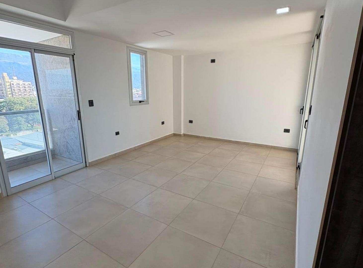 Foto de SE ALQUILA AMPLIO DPTO MICROCENTRO 2 HABITACIONES, imagen 4