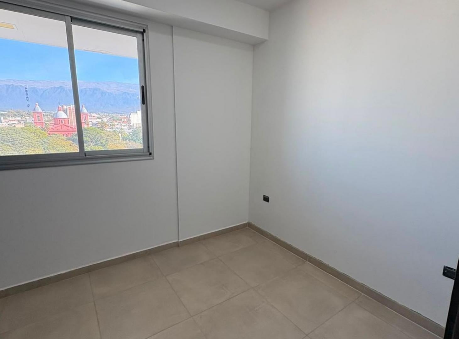Foto de SE ALQUILA AMPLIO DPTO MICROCENTRO 2 HABITACIONES, imagen 5