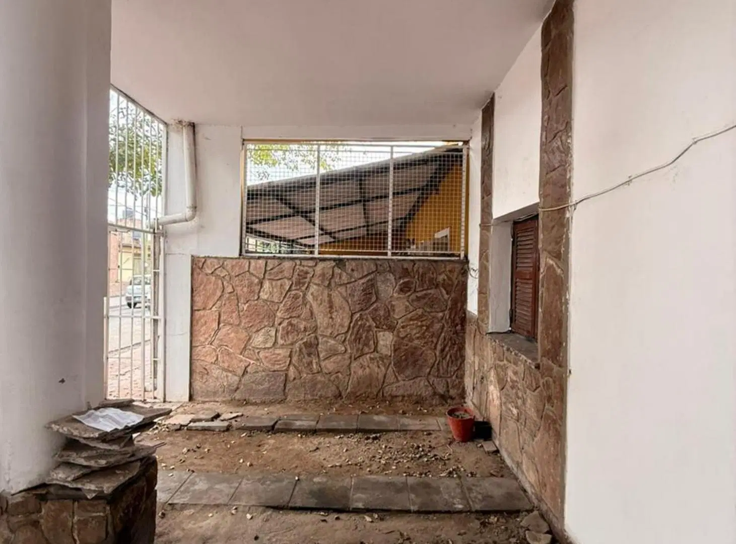 Casa con excelente ubicación en Catamarca 3
