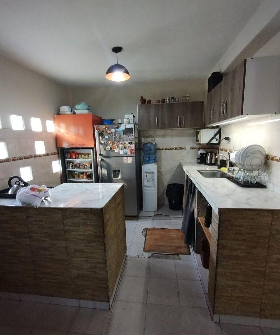 Foto de SE VENDE CASA 6 AMBTES FRAY M.ESQUIÚ. FACILIDADES, imagen 4