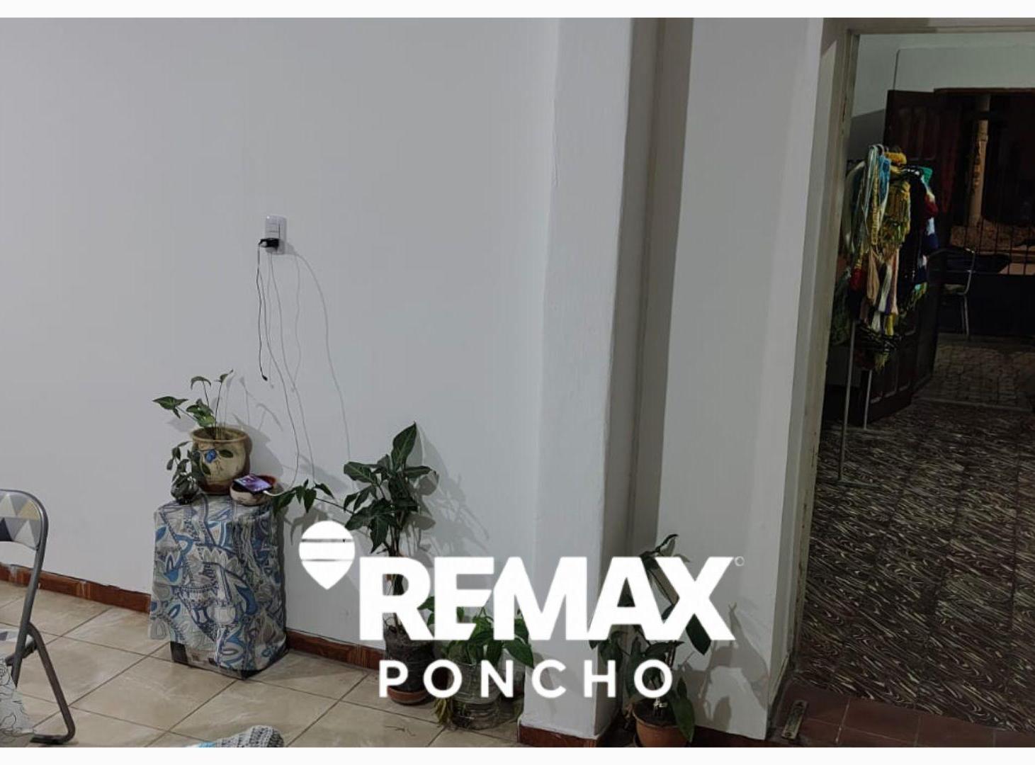 Foto de SE VENDE CASA 440M2 C/PILETA Va PARQUE CHACABUCO ., imagen 5