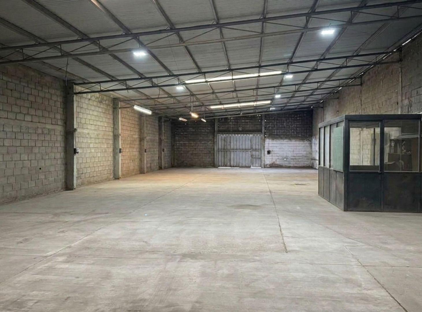 Foto de SE ALQUILA GALPON 600m2 Industrial El Pantanillo, imagen 2