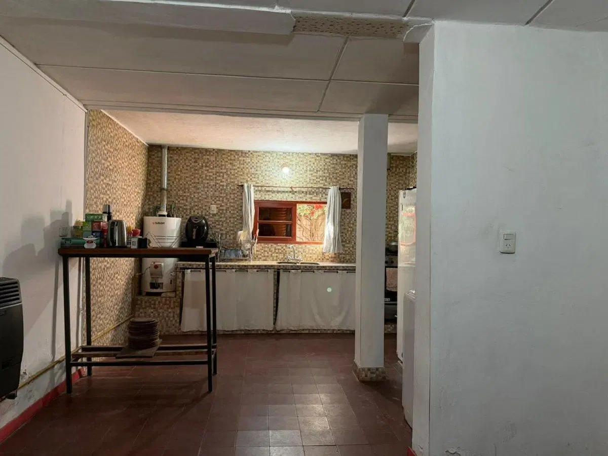SE VENDE CASA A 500 MTR. AV. GUEMES - OPORTUNIDAD 3
