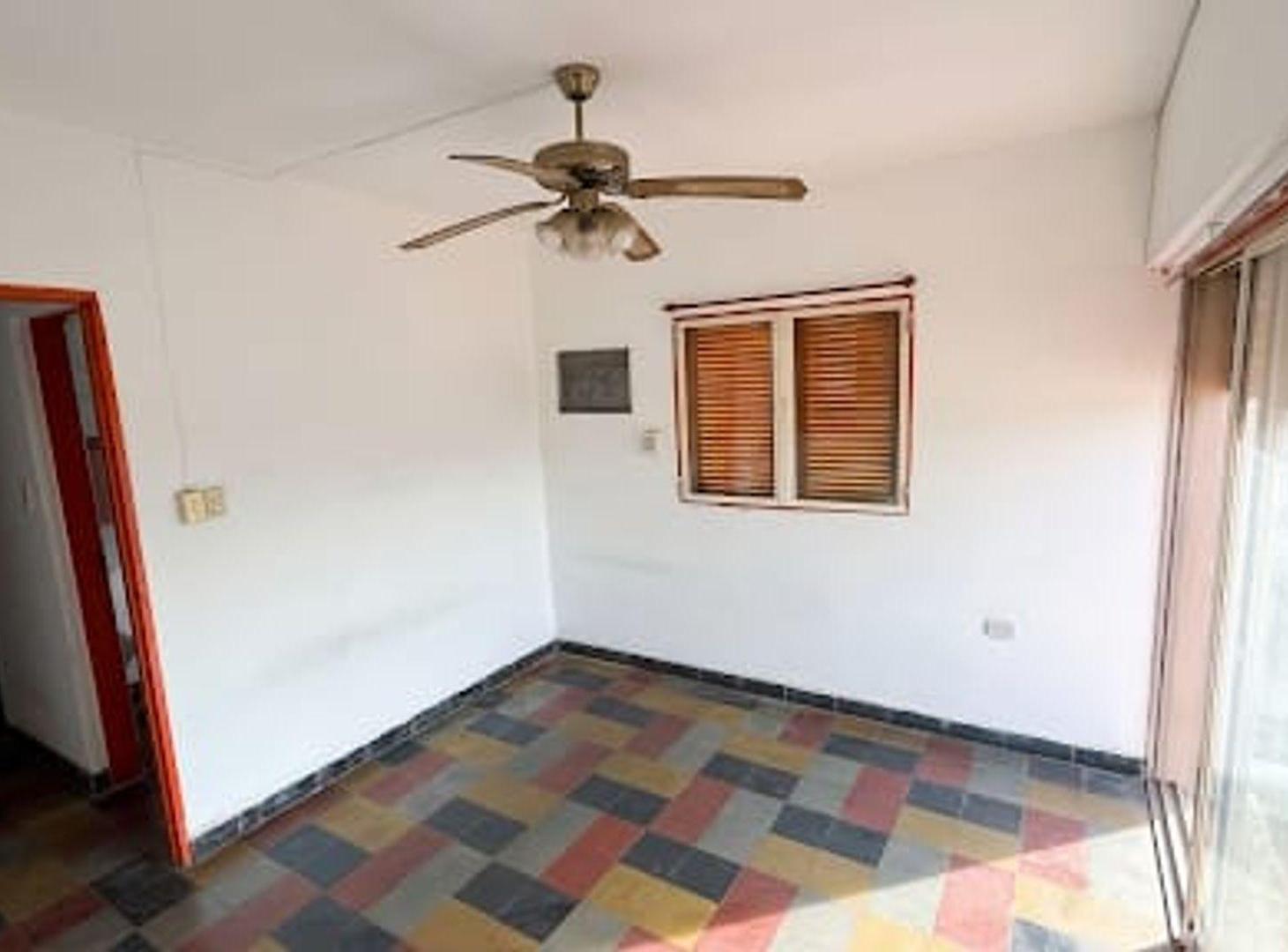 Foto de SE VENDE CASA CÉNTRICA A REFACCIONAR, JUNÍN 163, imagen 2