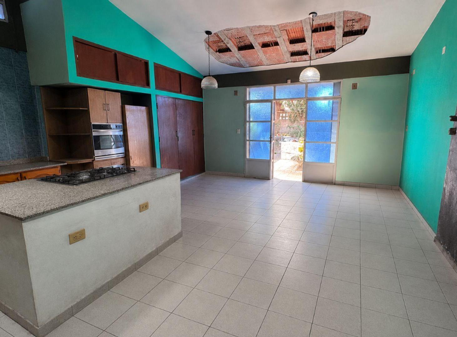 Foto de SE VENDE CASA 4 HAB QUINCHO CERRADO ACEPTA PERMUTA, imagen 3