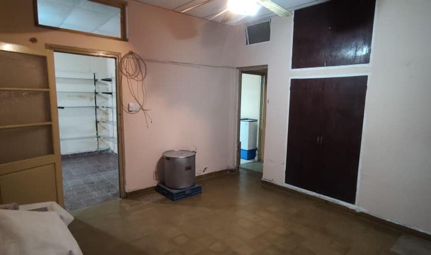 Foto de Casa de 2 Dormitorios en Venta Sobre Avenida, imagen 5