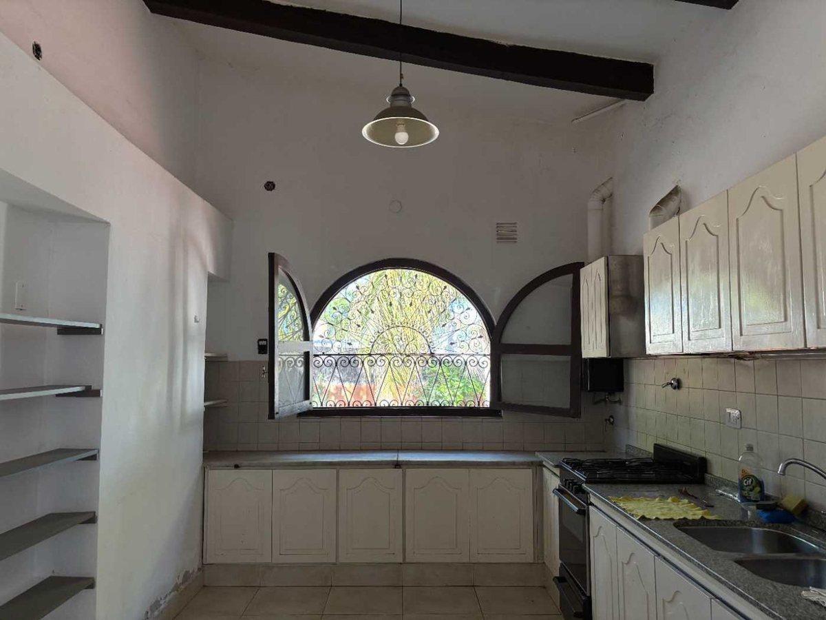 Foto de SE VENDE HISTÓRICA CASA - Avenida OCAMPO Catamarca, imagen 5