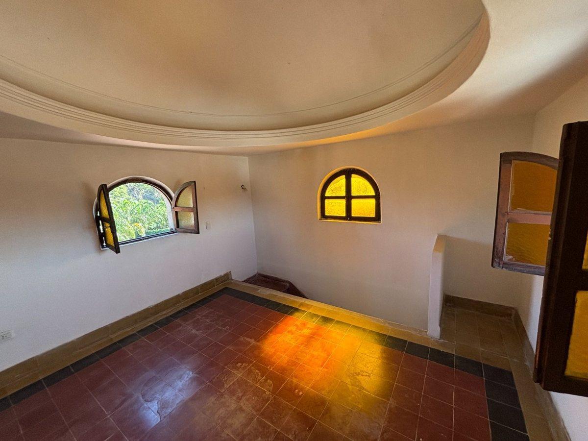 Foto de SE VENDE HISTÓRICA CASA - Avenida OCAMPO Catamarca, imagen 2