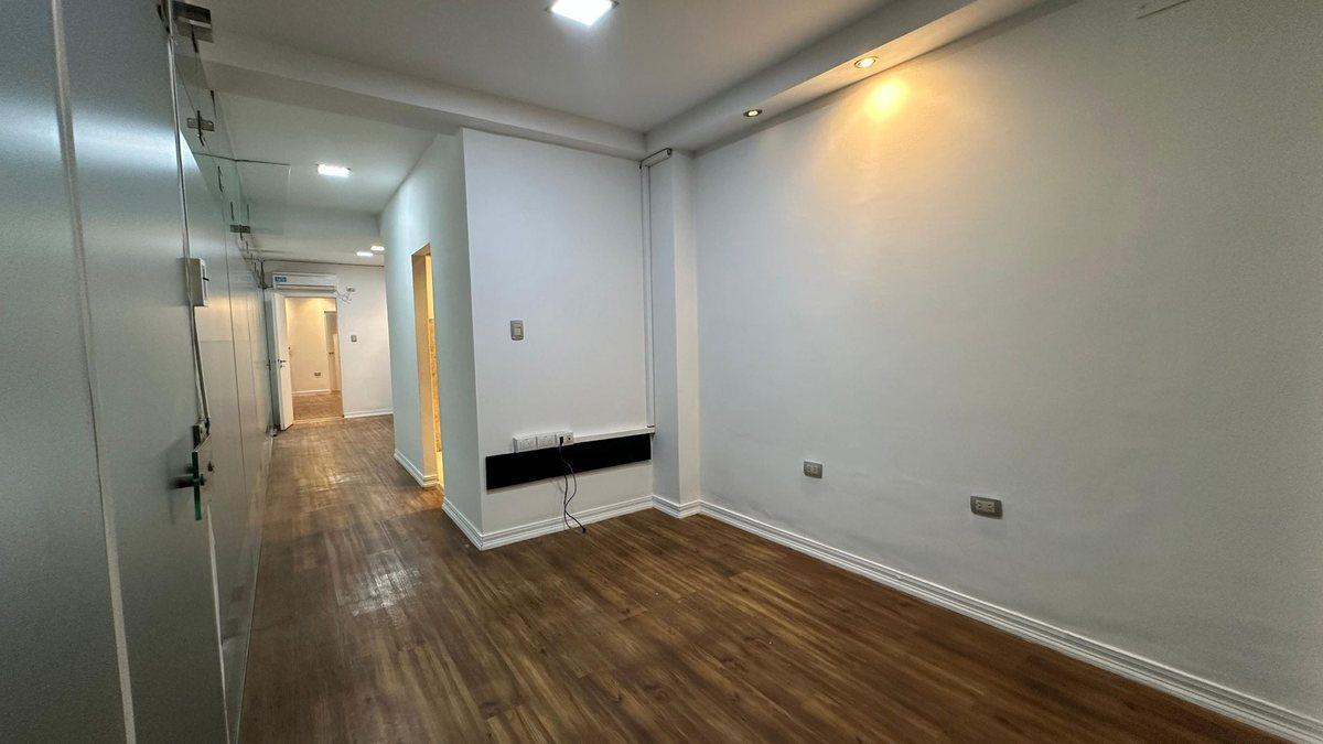 Foto de Oficinas / Local en Venta en Zona Centro de 90 M2, imagen 2