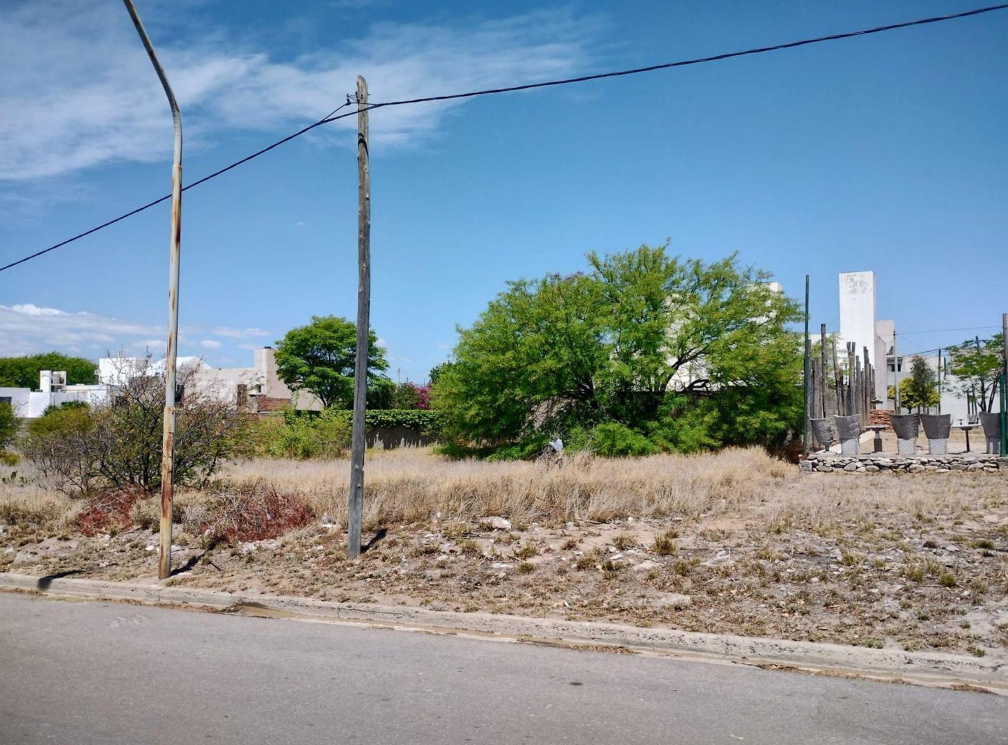 Foto de SE VENDE TERRENO 409 M2 EN ZONA ALTA, CATAMARCA, imagen 3