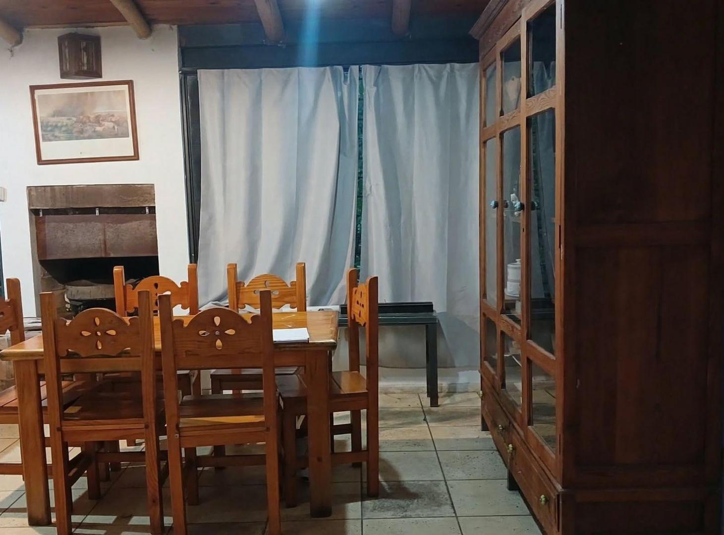 Foto de IMPONENTE CASA EN LA QUEBRADA - RUTA 4, KM 7, imagen 4