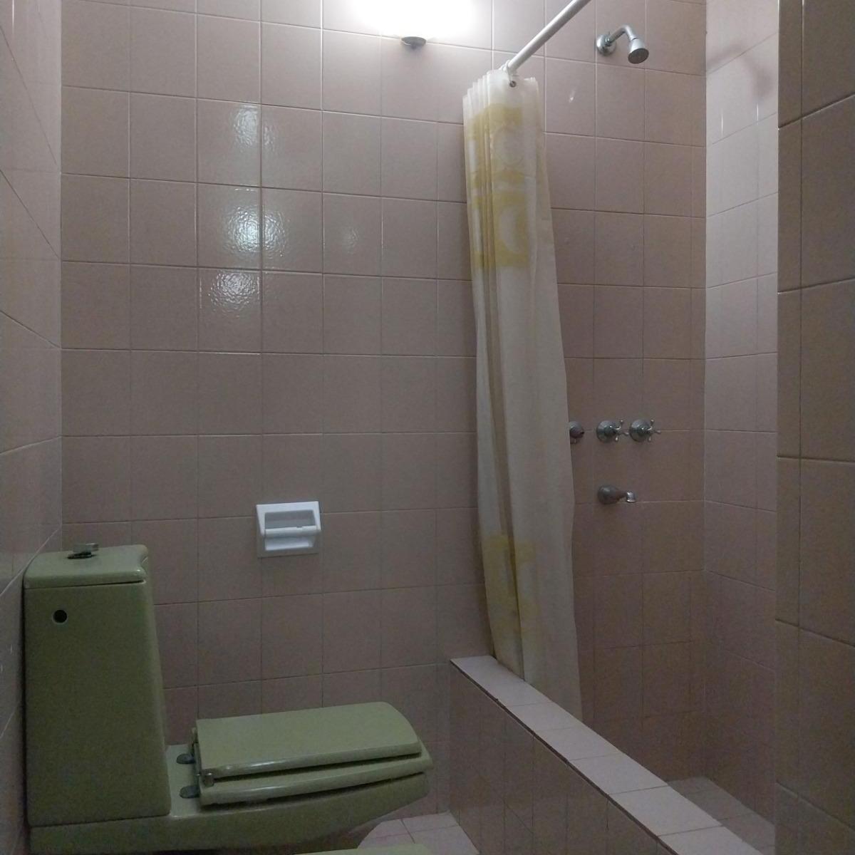 Casa en Venta en Barrio Juniors. 4 Dorm Dólares 250.000 5