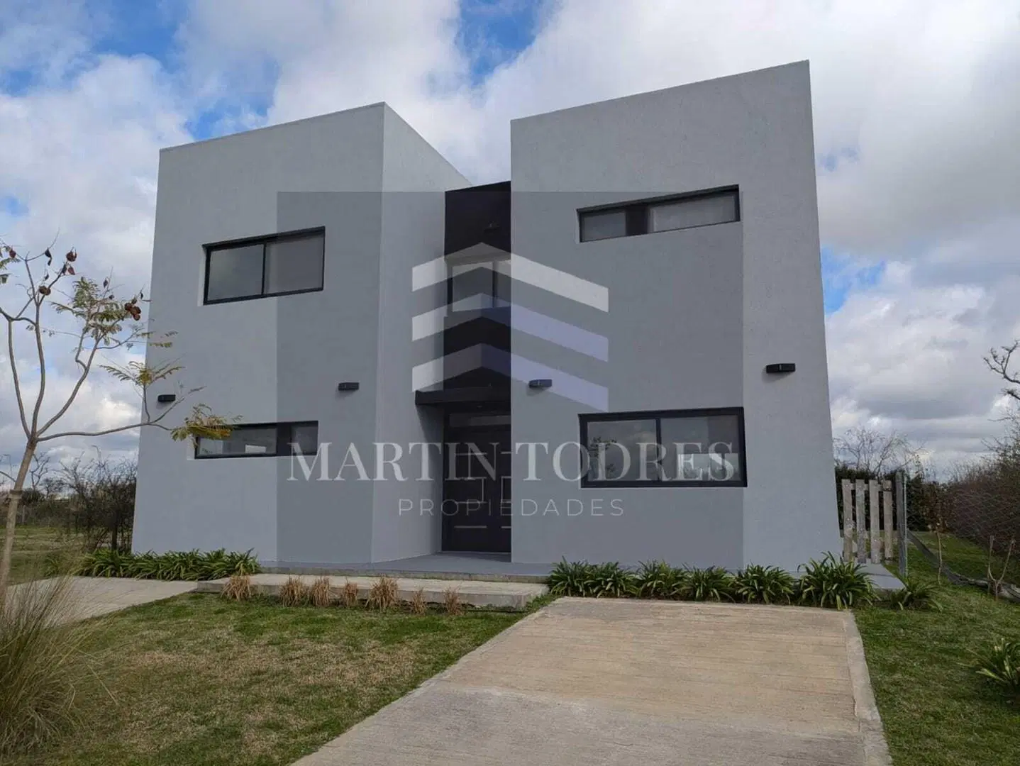 Casa  en Alquiler con pileta en Acacias, Puertos, Escobar 3
