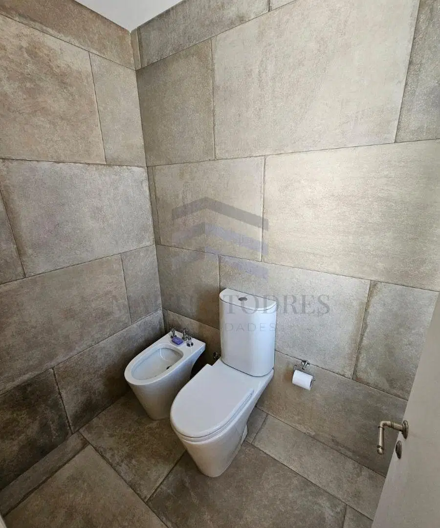 CASA DE DISEÑO EN VENTA con pileta, ARAUCARIAS, PUERTOS DEL LAGO, Escobar. 8