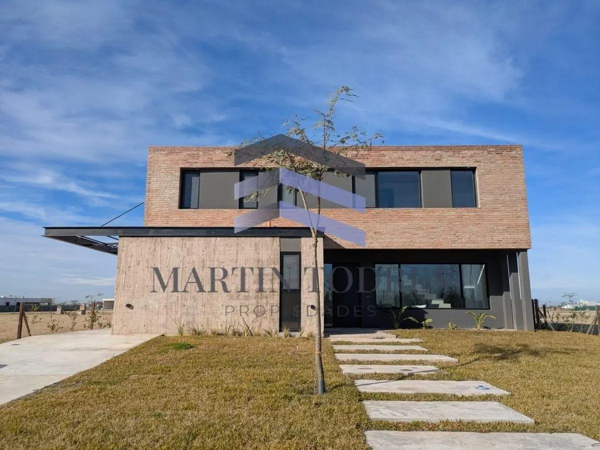 Casa con pileta en Venta en Amarras | Puertos del Lago 2