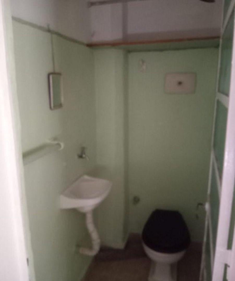 Foto de ALQUILER DEPTO TIPO CASA SIN EXPENSAS 3 AMBIENTES 96 MTS LANUS OESTE, imagen 3
