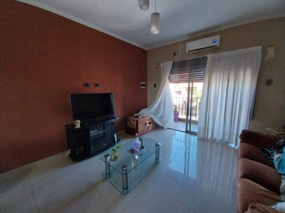 Foto de VENTA DE PH 3 AMBIENTES 1er PISO CON QUINCHO Y BALCÓN - REMEDIOS DE, imagen 4